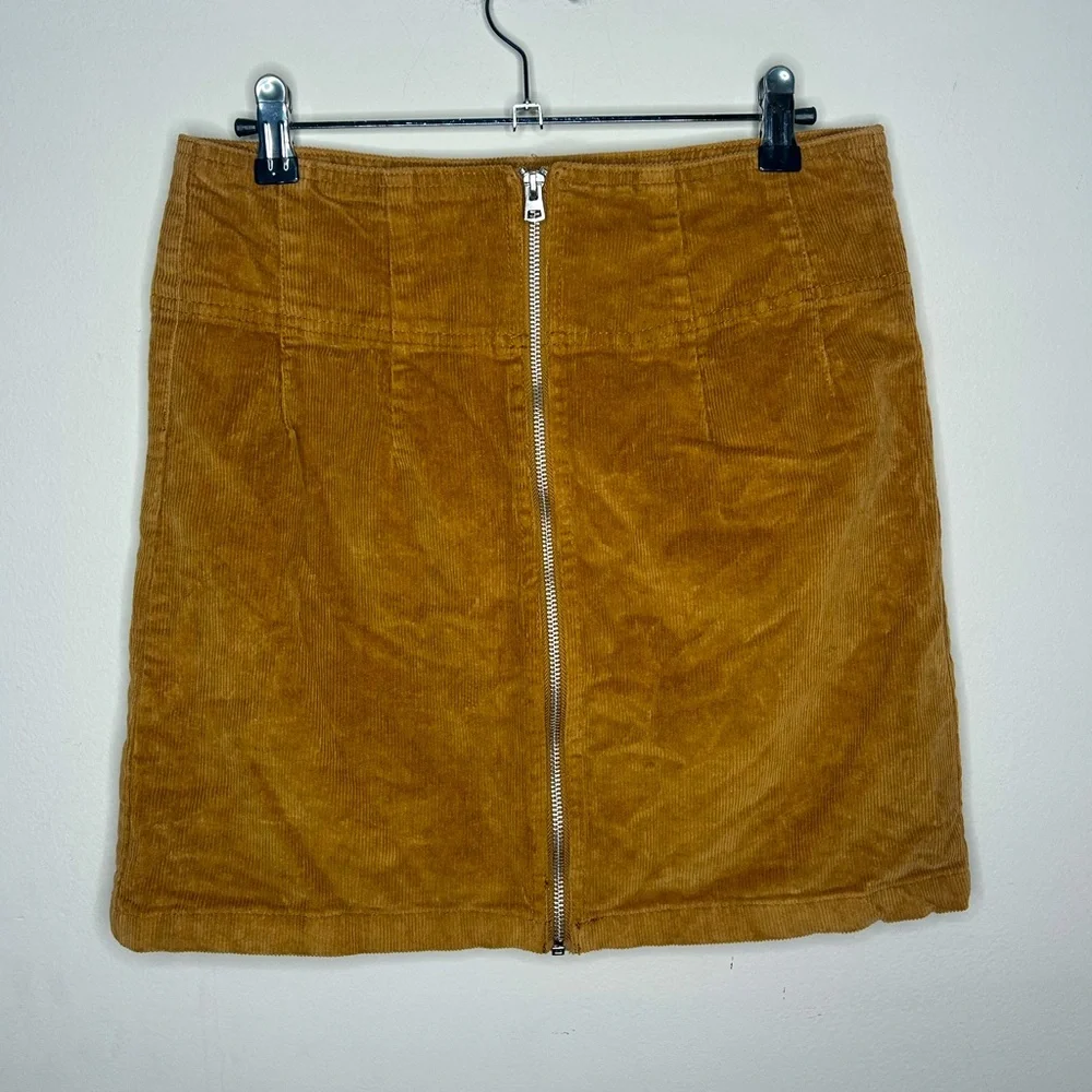 Corduroy Mini Skirt Front Zip Brown Stretch Wild Fable Size 6 M